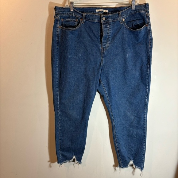 LEVI’S Sz 24W Wedgie  Skinny Chewed Hem Button Fly Mid-Washer High Rise Jeans - Picture 1 of 12
